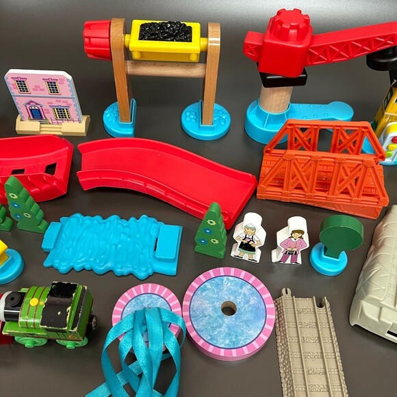 Learning Curve Brands Gullane Thomas Train Bridge Replacement Parts Pieces - Picture 4 of 7